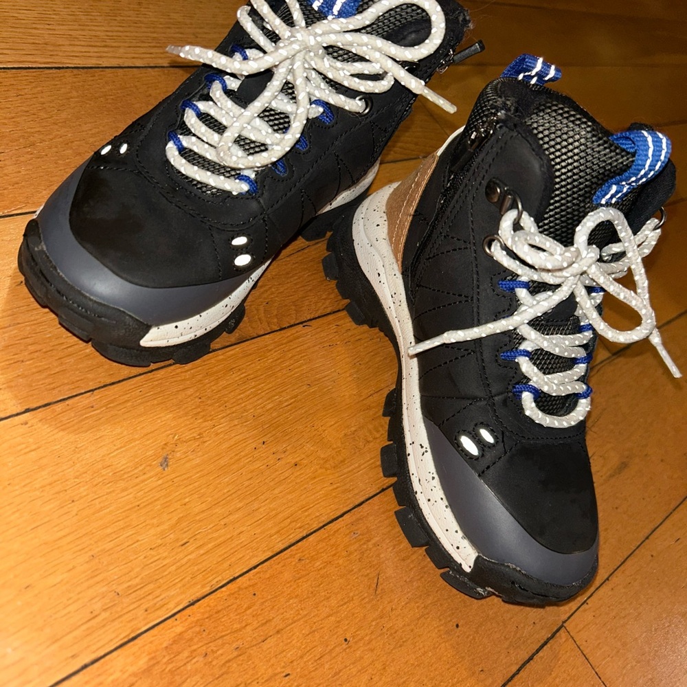 Zara Kids Fall Zip up boots